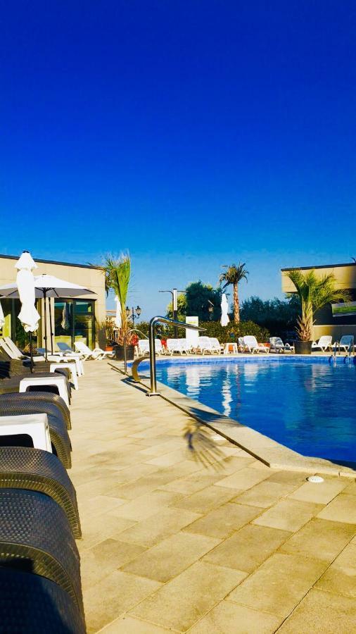 Antonia Alezzi Beach Resort Năvodari Exterior foto
